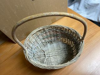 Dos cestas de mimbre