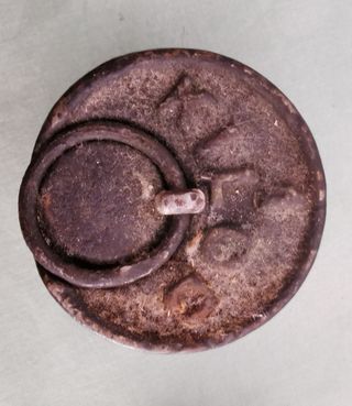 Pesas de balanza antigua (2 uds.) 1 kg y 1/2 kg