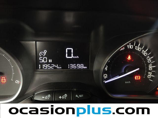 Peugeot 208 Style BlueHDi 	55 kW (75 CV)