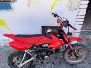Pit bike roja 125cc