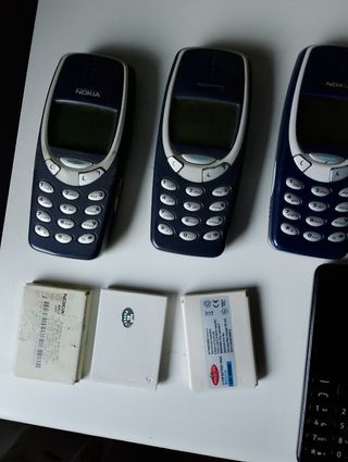 4 Nokia 3310 + 1 Nokia - Usati