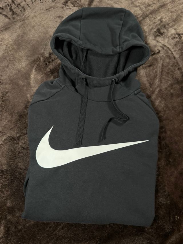 Sudadera Nike negra talla M