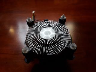 Disipador de calor con ventilador para CPU Intel