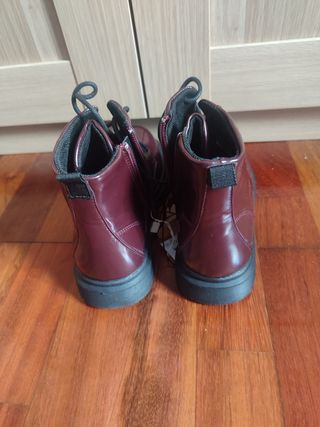 Botines rojos talla 36