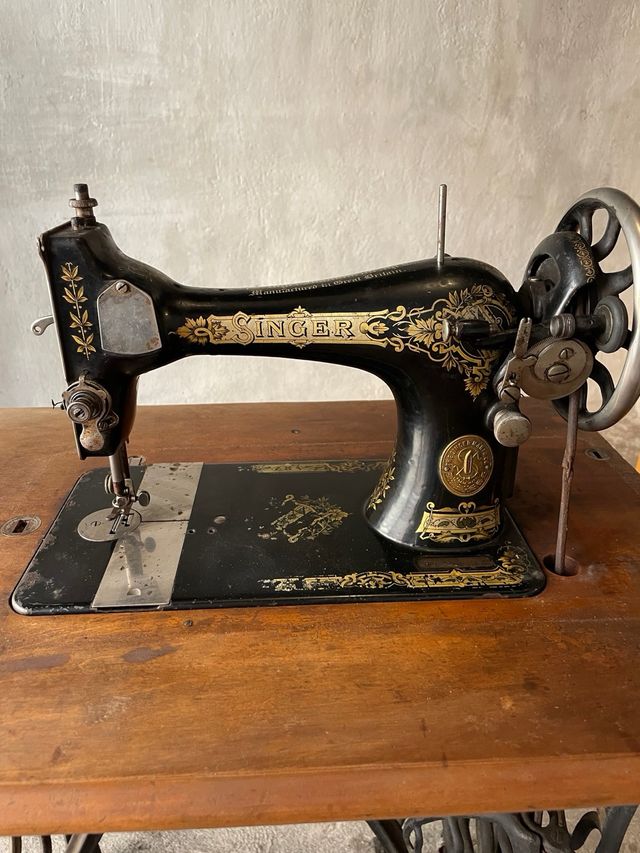 Máquina coser Singer Antigua