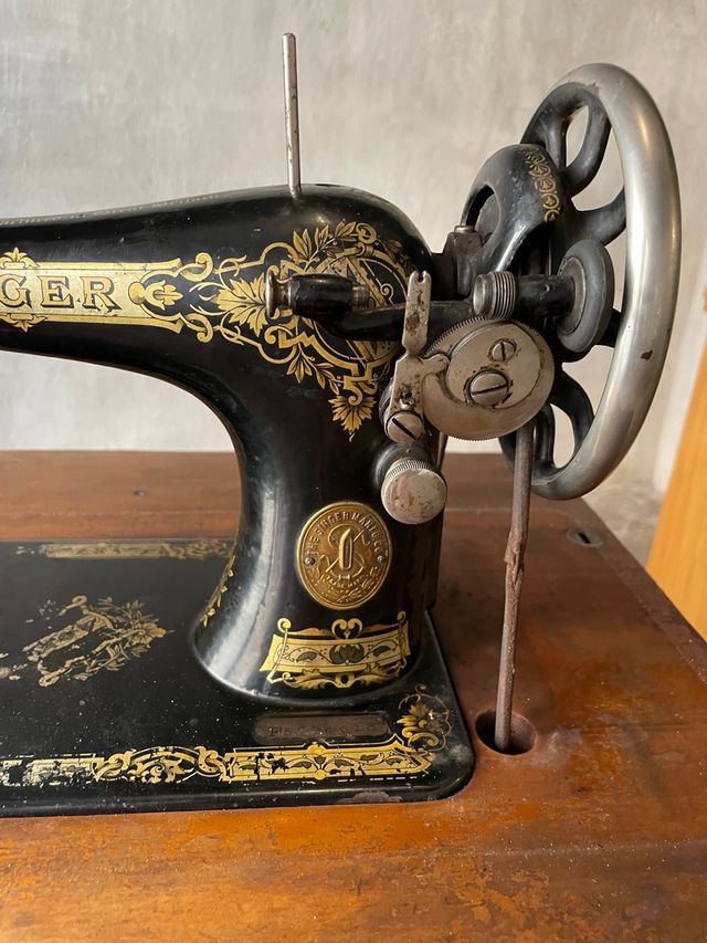 Máquina coser Singer Antigua