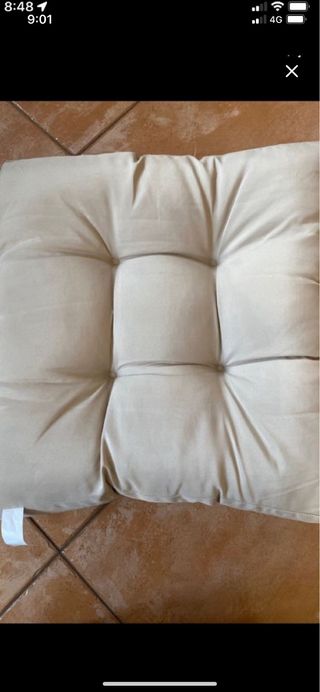 Cojín beige grande -