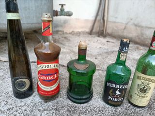 Bottiglie liquore 
vintage vuote