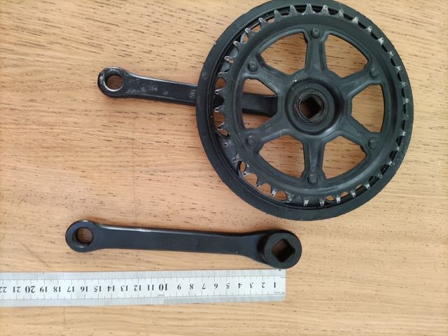 Plato y biela bici - Negro