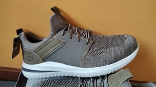 Skechers 43 - Zapatillas nuevas