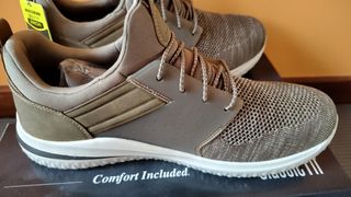 Skechers 43 - Zapatillas nuevas