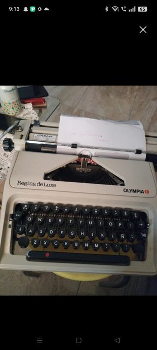 Máquina escribir Olympia Regina