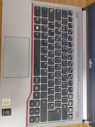 Portátil Fujitsu LifeBook i5