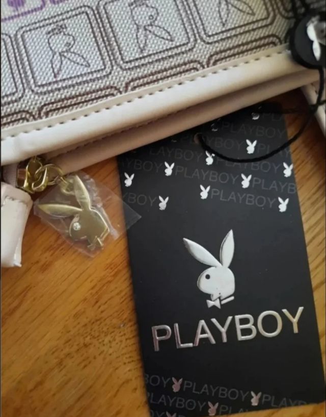 Bolso Playboy beige y morado