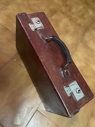 Maletín antiguo peluquero barbero