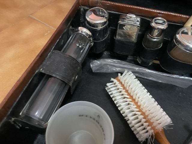 Maletín antiguo peluquero barbero