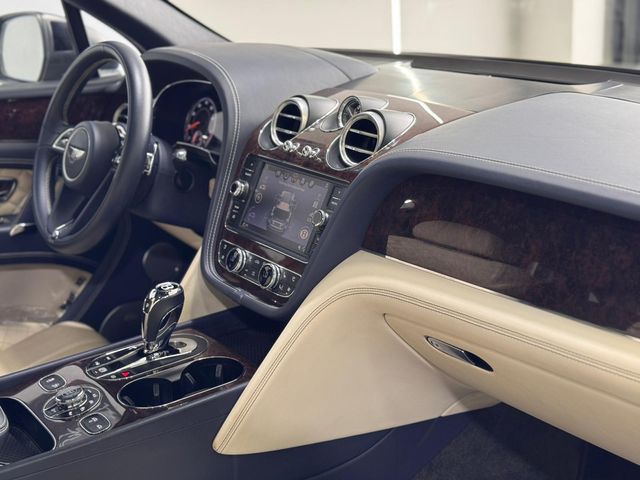 Bentley Bentayga w12 first edition 