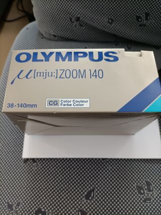 Olympus µ[mju:] ZOOM 140 - Cámara plata