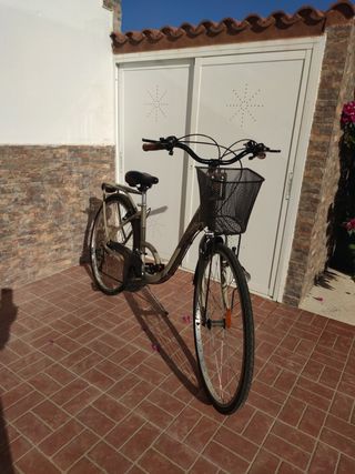 Bicicleta paseo mujer, buen estado