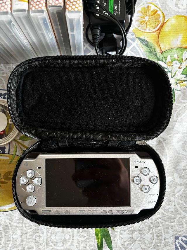 2 PSP + 19 Juegos