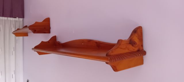 2 baldas madera - estantes marrones