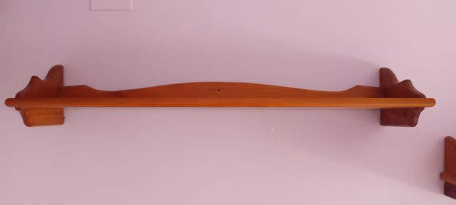 2 baldas madera - estantes marrones