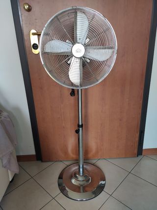 Ventilatore DCG a piantana
