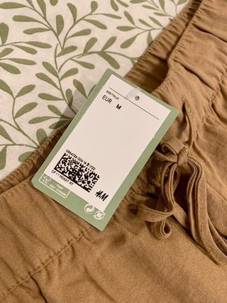 Pantalones H&M camel, talla M