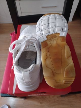 Zapatillas Nike blancas - buen estado