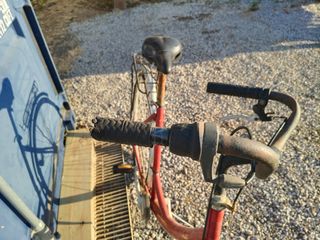 Bicicleta roja vintage