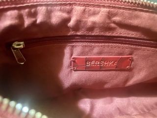 Bolso Bershka marrón-rojo
