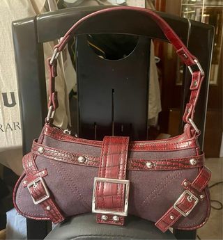 Bolso Bershka marrón-rojo