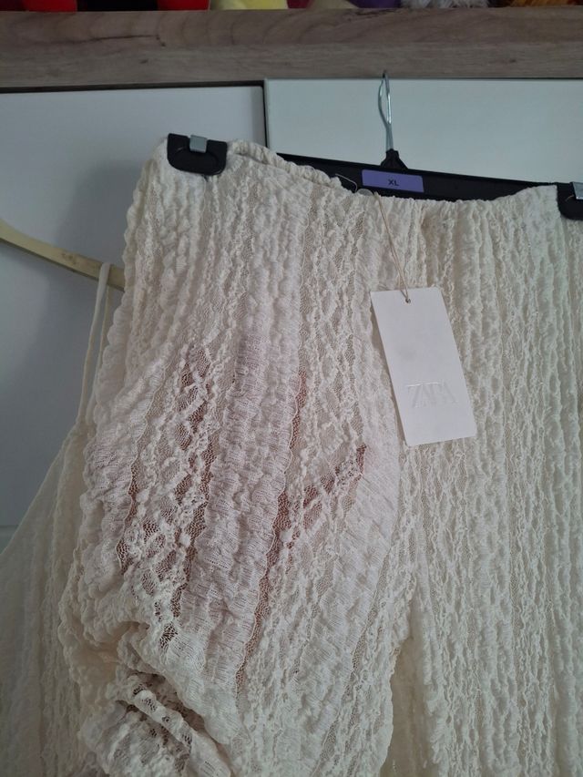 Traje blanco crema- Top y pantalón encaje textura