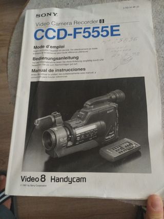 Sony CCD-F555E Video8 Handycam