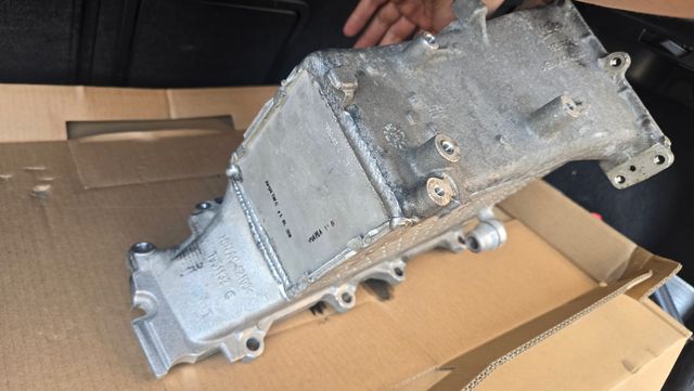 Colector admision Vw 2.0 Bitdi 03N129766