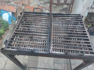 Barbecue in ferro battuto fatto a mano