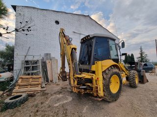 Retroexcavadora New Holland LB 110 B