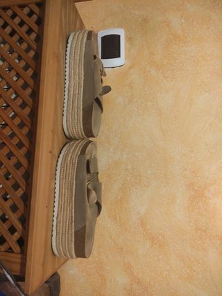 Sandalias plataforma color verde oliva