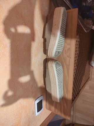Sandalias plataforma color verde oliva