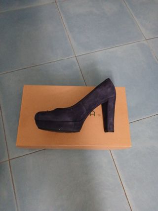Zapatos UNISA tacón ante azul