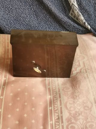 Mini piano caja música vintage