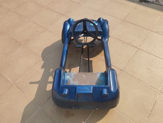 Coche de pedales antiguo. Años 70