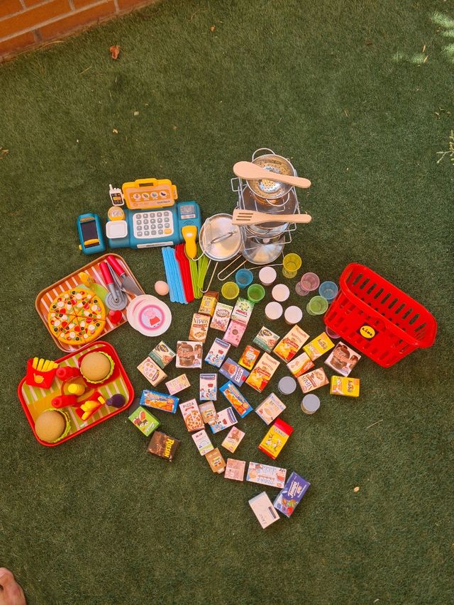 Menaje completo para cocina infantil