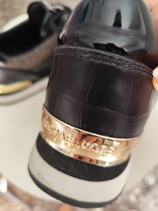 Zapatillas Michael Kors - negras y marrones