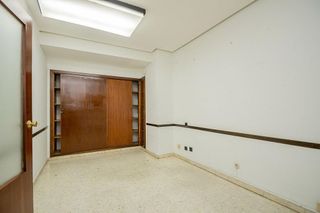 Oficina en venta en Museo en Sevilla