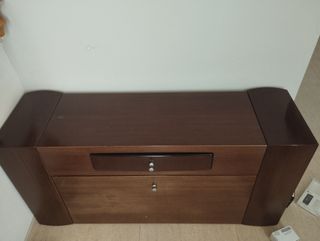 Recibidor madera marrón