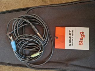 Violín eléctrico Stagg 4/4 negro