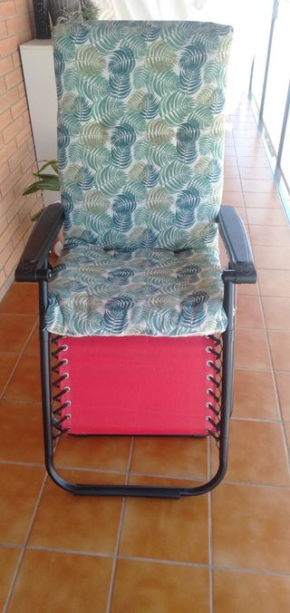 Silla reclinable roja