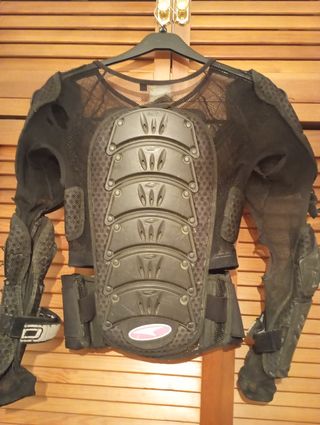 Protector Axo Sport talla M usado