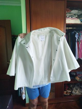 Capa blanca mujer, chaqueta blanca